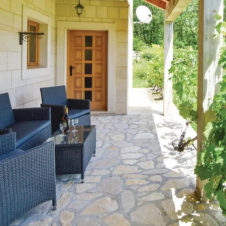 Lejlighed Two-bedroom In Ostrvica