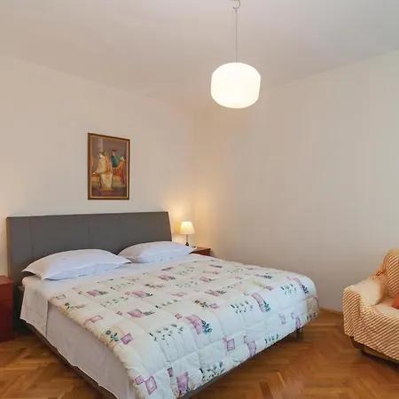 Lejlighed Two-bedroom In Ostrvica