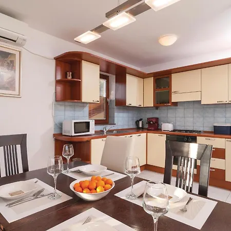 Lejlighed Two-bedroom In *