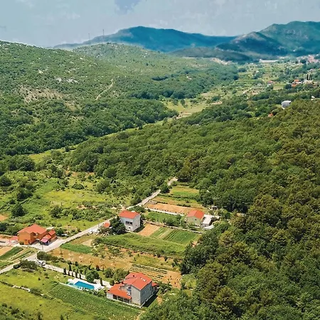 Lejlighed Two-bedroom In Ostrvica